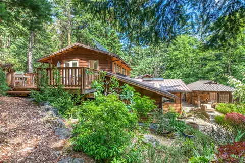 Exterior - 85 Moki Rd, Orcas Island, WA 98280 photo 5 of 12