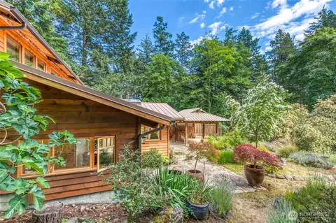 Exterior - 85 Moki Rd, Orcas Island, WA 98280 photo 3 of 12