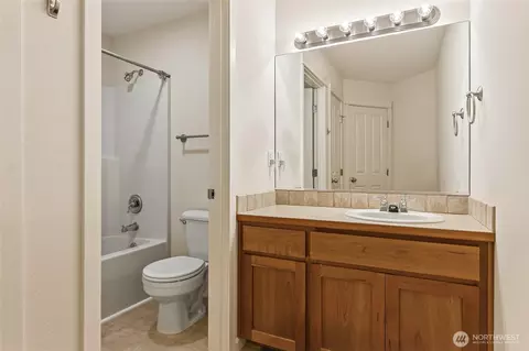 Bath - 14519 144th Ave E, Orting, WA 98360 photo 3 of 3
