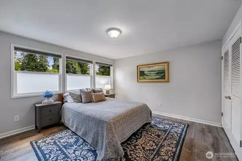 Bedroom - 19115 104th Ave NE, Bothell, WA 98011 photo 1 of 4