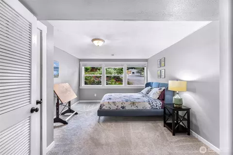 Bedroom - 19115 104th Ave NE, Bothell, WA 98011 photo 4 of 4