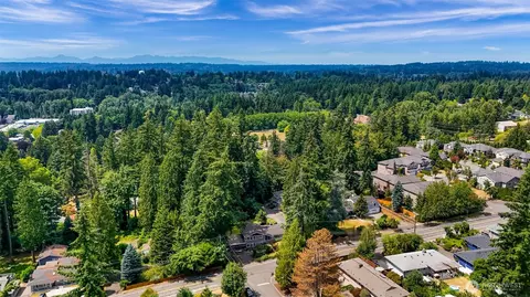 View/Area - 19115 104th Ave NE, Bothell, WA 98011 photo 3 of 5