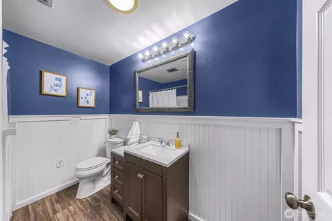 Bath - 19115 104th Ave NE, Bothell, WA 98011 photo 2 of 3