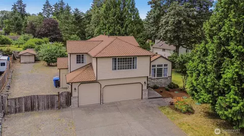 19810 11th St E, Lake Tapps, WA 98391