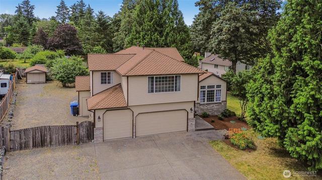 19810 11th St E, Lake Tapps, WA 98391