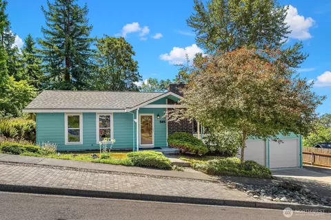 505 S 26th St, Renton, WA 98055