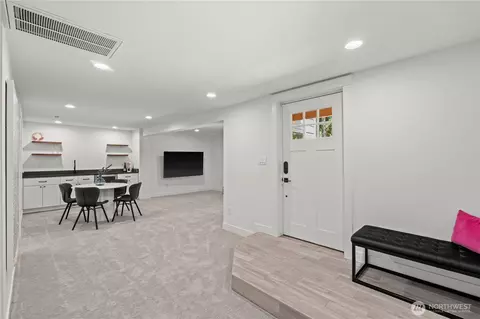 Entry Way - 7714 234th St SW, Edmonds, WA 98026 photo 1 of 1