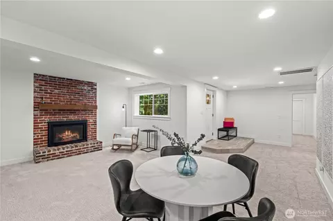 Living - 7714 234th St SW, Edmonds, WA 98026 photo 4 of 4