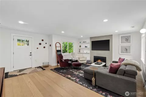 Living - 7714 234th St SW, Edmonds, WA 98026 photo 1 of 4