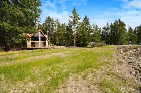 102 Maple Pl, Packwood, WA 98361