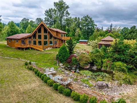 26044 SE 192nd St, Maple Valley, WA 98038