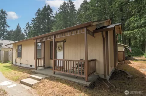 571 Malibu Dr SE, Lacey, WA 98503