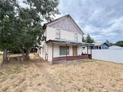 1308 Juniper St, Oroville, WA 98844