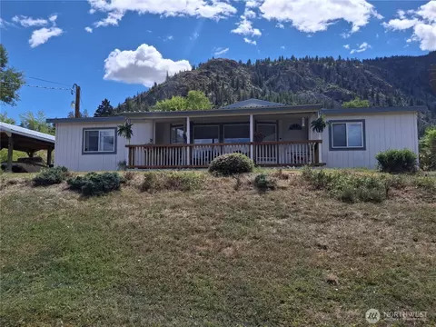 10 Broadway St, Loomis, WA 98827