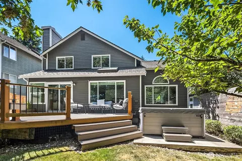 Exterior - 16910 118th Ave NE, Bothell, WA 98011 photo 6 of 7