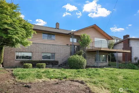 8626 S 134th St, Seattle, WA 98178