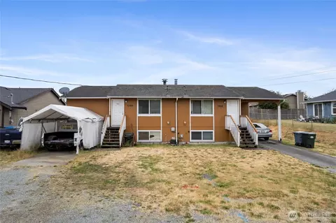 1208 111th St S, Tacoma, WA 98444