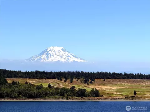 1550 13th Ct, Fox Island, WA 98333