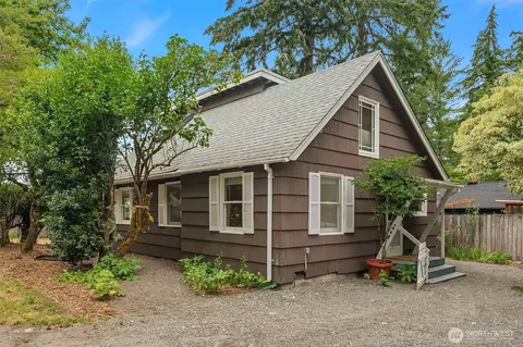 14634 Bethel Ln SW, Vashon, WA 98070