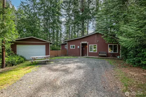 1207 E Madrona Blvd NW, Lakebay, WA 98349