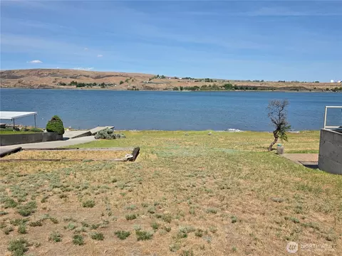 326 Lakeshore Dr, Soap Lake, WA 98851