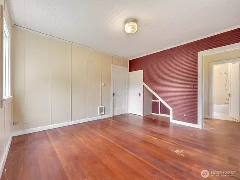 Bedroom - 6112 V Pl, Long Beach, WA 98631 photo 2 of 6