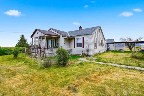 1580 N Cottonwood Rd, Yakima, WA 98908
