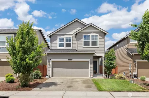 18708 Emmons Ct E, Puyallup, WA 98374