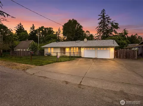 9525 E St, Tacoma, WA 98445