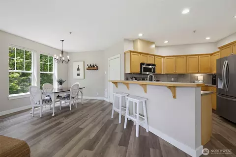 7705 Fairway Ave SE #204, Snoqualmie, WA 98065