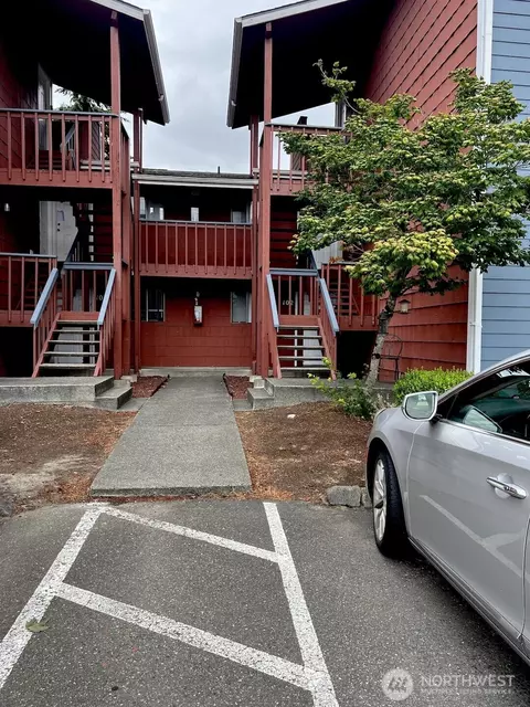 3402 I St NE #H301, Auburn, WA 98002