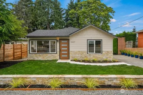 13427 5th Ave SW, Burien, WA 98146