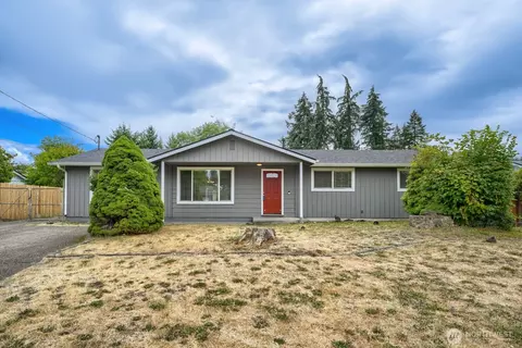 7818 126th St E, Puyallup, WA 98373