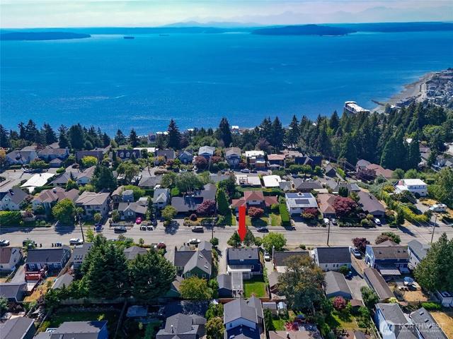 4024 55th Ave SW, Seattle, WA 98116
