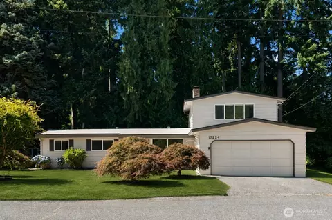17224 61st Pl W, Lynnwood, WA 98037