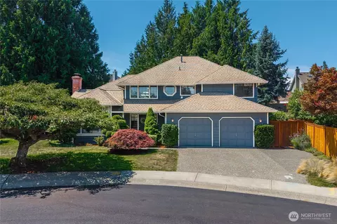 18207 159th Ct SE, Renton, WA 98058