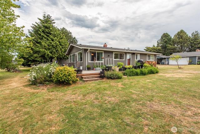 1201 Thornton Dr, Sequim, WA 98382