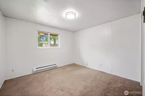 Bedroom - 301 SW 108th St, Everett, WA 98204 photo 3 of 4