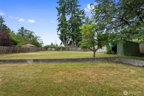 Exterior - 301 SW 108th St, Everett, WA 98204 photo 8 of 8