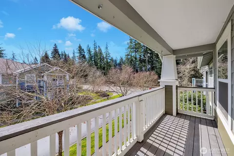 10515 221st Ln NE #202, Redmond, WA 98053