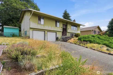 1016 NE 126th St, Vancouver, WA 98685