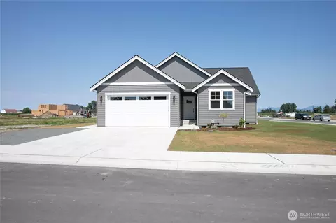 Exterior - 400 W 3rd St #A, Everson, WA 98247 photo 2 of 6