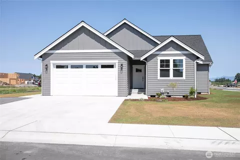 Exterior - 400 W 3rd St #A, Everson, WA 98247 photo 3 of 6