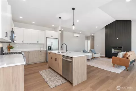 Kitchen - 400 W 3rd St #A, Everson, WA 98247 photo 3 of 4