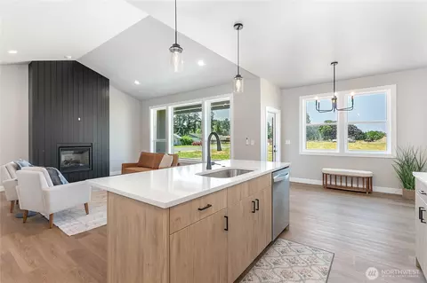 Kitchen - 400 W 3rd St #A, Everson, WA 98247 photo 4 of 4