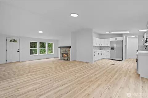 Living - 22510 196th St E, Orting, WA 98360 photo 4 of 5