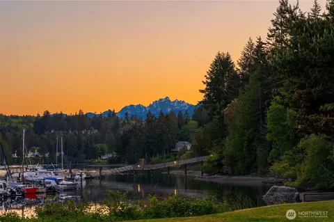 1 Pintail Rd, Port Ludlow, WA 98365