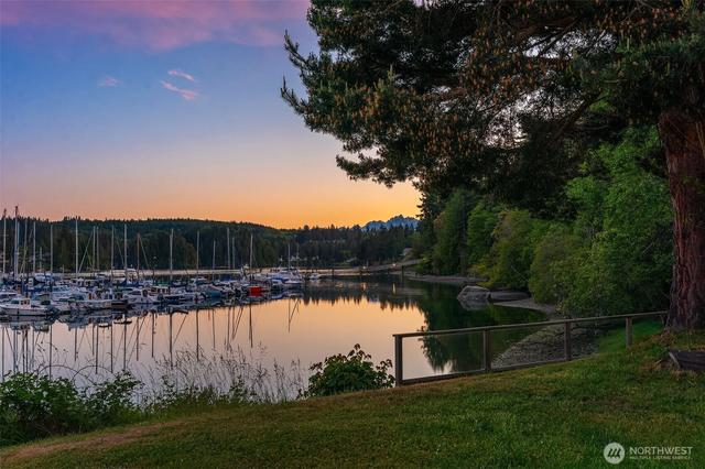 4 Pintail Rd, Port Ludlow, WA 98365