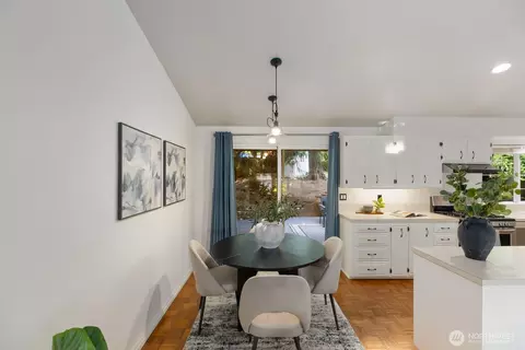 Dining - 17801 23rd Ave SE, Bothell, WA 98012 photo 1 of 2