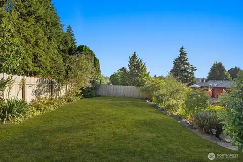 Exterior - 17801 23rd Ave SE, Bothell, WA 98012 photo 15 of 16